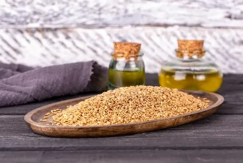 تصویر 1 از روغن کنجد تصفیه‌ شده ۱ لیتری در بسته‌ بندی لوکس + ماندگاری بالا
